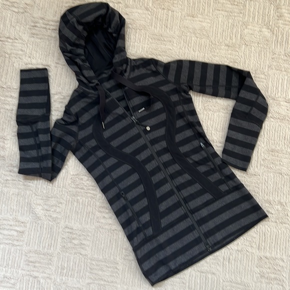 Lululemon Stride Jacket Black Black Micro Macro Stripe / Black full zip, Size 4 - Picture 4 of 16